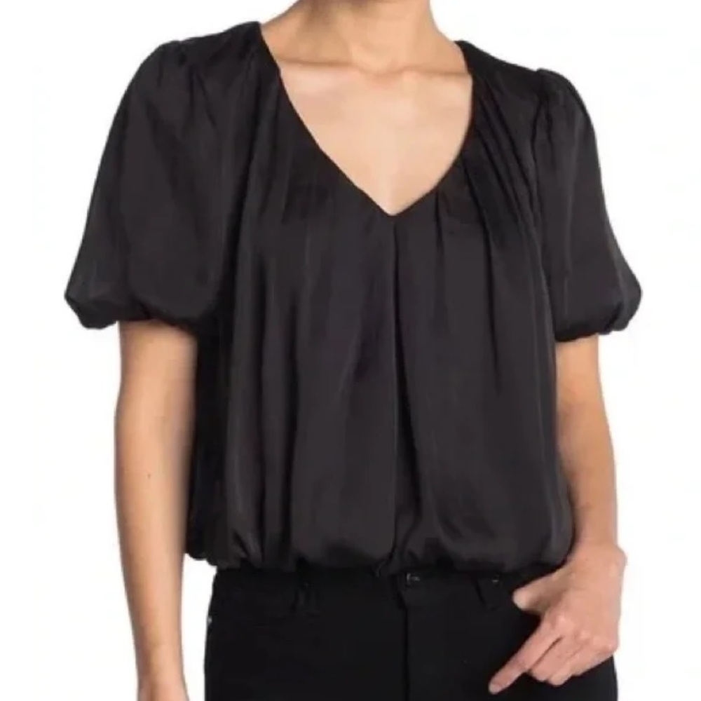 ASTR The Label Black Bubble Hem Flowy V-Neck Short Sleeve Top Blouse Size XL